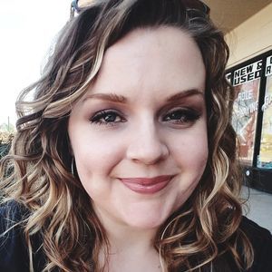 Meet your Posher, Casey